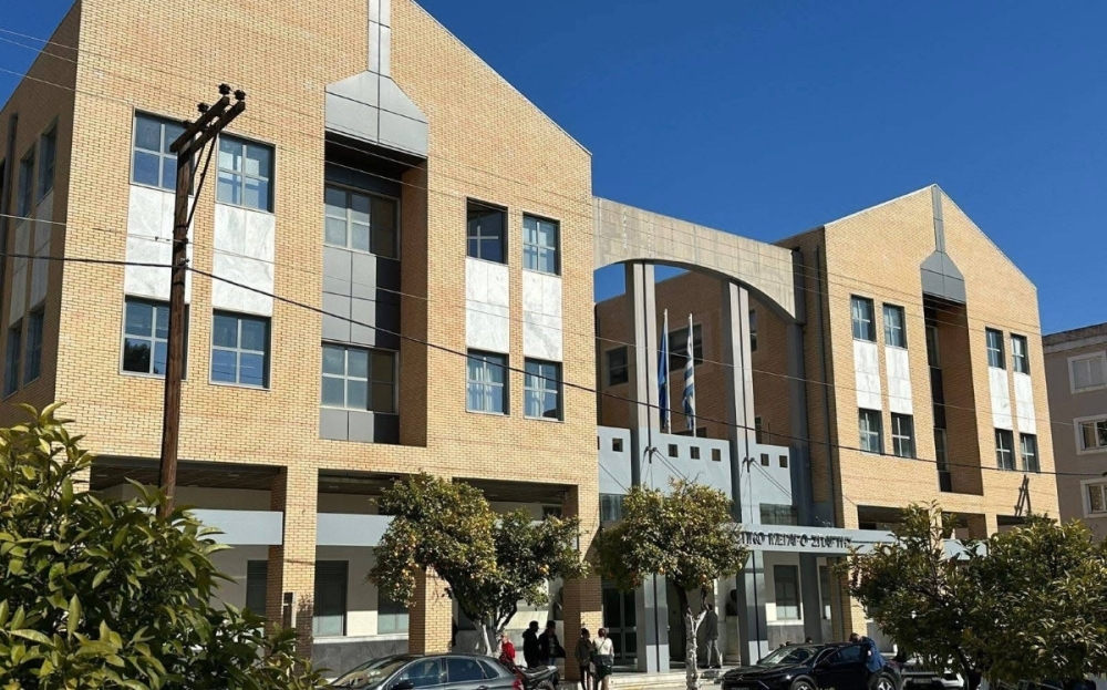 &Delta;&iota;&kappa;&eta;&gamma;&omicron;&rho;&iota;&kappa;ό&sigmaf; &Sigma;&pi;ά&rho;&tau;&eta;&sigmaf;: &laquo;&Tau;&rho;&alpha;&gamma;&iota;&kappa;ή &eta; &kappa;&alpha;&tau;ά&sigma;&tau;&alpha;&sigma;&eta; &sigma;&tau;&eta;&nu; &Epsilon;&iota;&sigma;&alpha;&gamma;&gamma;&epsilon;&lambda;ί&alpha; &Lambda;&alpha;&kappa;&omega;&nu;ί&alpha;&sigmaf;&raquo;