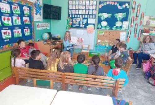 «Μαθαίνω να νιώθω μαζί σου»:Οι μικροί μαθητές γνώρισαν την αξία της ενσυναίσθησης στα νηπιαγωγεία της Λακωνίας