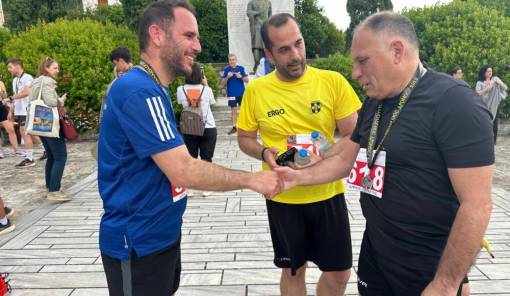 &laquo;&Tau;&rho;έ&chi;&epsilon;&iota;&raquo; &sigma;&tau;&eta; &Lambda;&alpha;&kappa;&omega;&nu;ί&alpha; &omicron; &Nu;&epsilon;&omicron;&kappa;&lambda;ή&sigmaf; &Kappa;&rho;&eta;&tau;&iota;&kappa;ό&sigmaf;