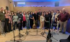 &Eta;&chi;&omicron;&gamma;&rho;ά&phi;&eta;&sigma;&eta; &tau;&rho;&alpha;&gamma;&omicron;&upsilon;&delta;&iota;ώ&nu; &tau;&eta;&sigmaf; &Kappa;&rho;&epsilon;&mu;&alpha;&sigma;&tau;ή&sigmaf;: &Eta; &phi;&omega;&nu;ή &tau;&eta;&sigmaf; &Lambda;&Omicron;&Lambda; &zeta;&omega;&nu;&tau;&alpha;&nu;&epsilon;ύ&epsilon;&iota; &tau;&eta;&nu; &pi;&alpha;&rho;ά&delta;&omicron;&sigma;&eta;