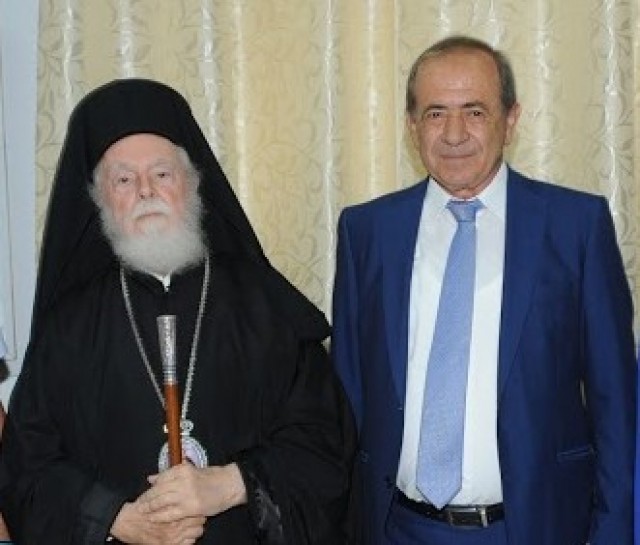 Έ&delta;&omega;&sigma;&epsilon; ό&rho;&kappa;&omicron; &eta; &delta;&eta;&mu;&omicron;&tau;&iota;&kappa;ή &alpha;&rho;&chi;ή &Alpha;&nu;. &Mu;ά&nu;&eta;&sigmaf;