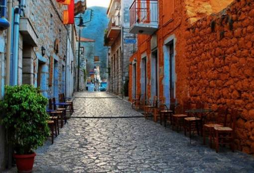 Μάνη: Η Αξία της πέτρας