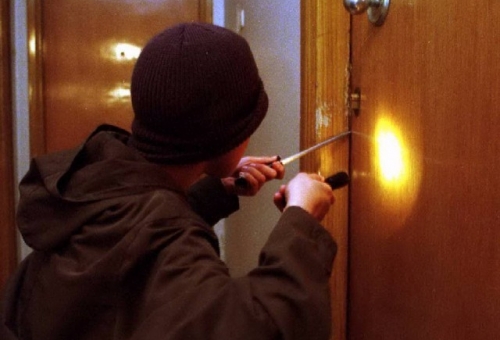 “Στα πράσα” επίδοξος διαρρήκτης