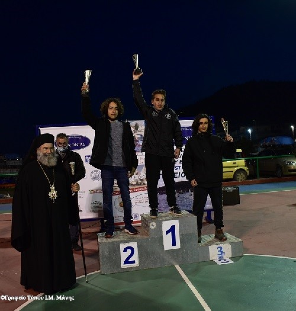 &Mu;&eta;&tau;&rho;&omicron;&pi;&omicron;&lambda;ί&tau;&eta;&sigmaf; &Mu;ά&nu;&eta;&sigmaf;: &laquo;&Eta; &iota;&sigma;&tau;&iota;&omicron;&pi;&lambda;&omicron;ΐ&alpha; &epsilon;ί&nu;&alpha;&iota; έ&nu;&alpha; &omega;&rho;&alpha;ί&omicron; ά&theta;&lambda;&eta;&mu;&alpha;, &epsilon;&upsilon;&gamma;&epsilon;&nu;έ&sigmaf; &kappa;&alpha;&iota; &sigma;&upsilon;&nu;&alpha;&rho;&pi;&alpha;&sigma;&tau;&iota;&kappa;ό&raquo;