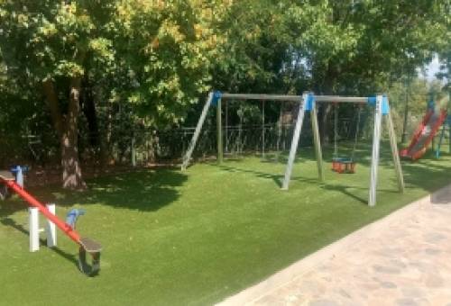 «Ανανεωμένη» η παιδική χαρά στη Λογγάστρα