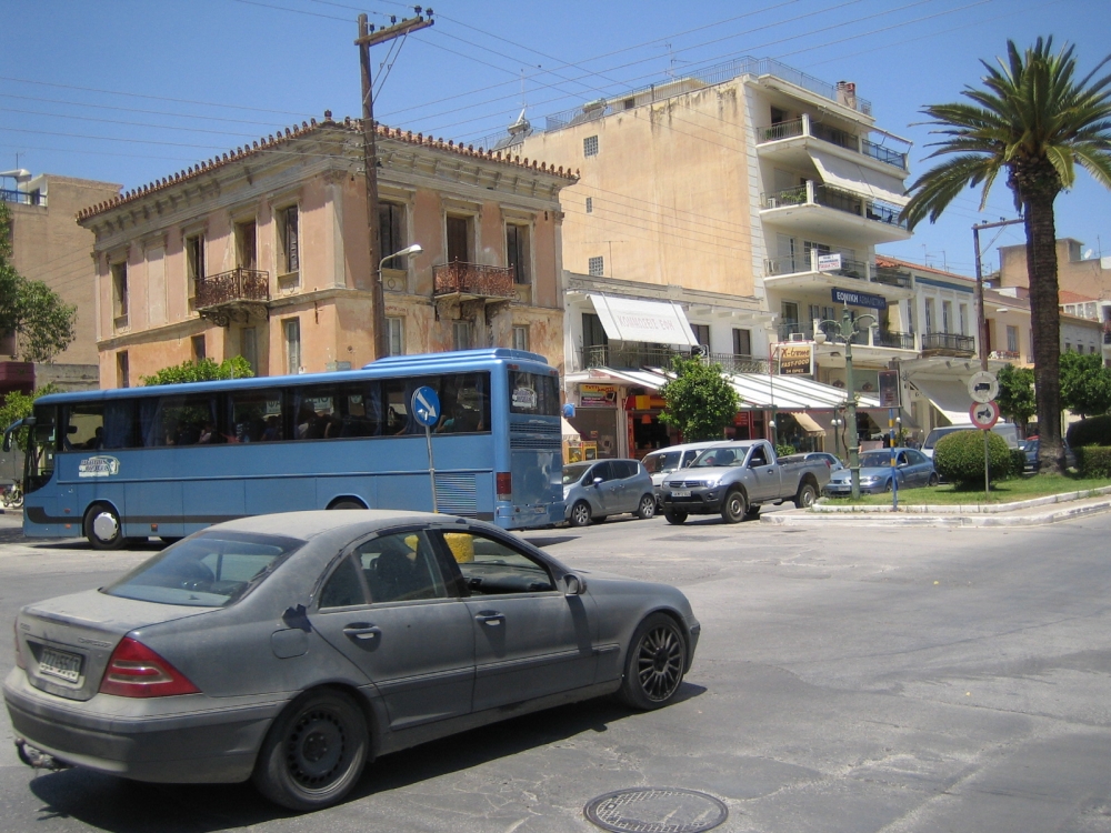 &Kappa;&Upsilon;&Kappa;&Lambda;&Omicron;&Phi;&Omicron;&Rho;&Iota;&Alpha;&Kappa;&Omicron; &Sigma;&Pi;&Alpha;&Rho;&Tau;&Eta;&Sigma;: &Mu;&iota;&alpha; &epsilon;&iota;&kappa;ό&nu;&alpha;, &chi;ί&lambda;&iota;&epsilon;&sigmaf; &lambda;έ&xi;&epsilon;&iota;&sigmaf;