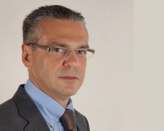 &Sigma;&epsilon; &mu;&iota;&alpha; &sigma;&upsilon;&nu;έ&nu;&tau;&epsilon;&upsilon;&xi;&eta; &pi;&omicron;&upsilon; &tau;&alpha; &lambda;έ&epsilon;&iota; ό&lambda;&alpha; &omicron; &Gamma;. &Gamma;&rho;&upsilon;&pi;&iota;ώ&tau;&eta;&sigmaf; 