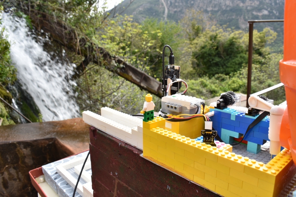 &Epsilon;&rho;&gamma;&alpha;&sigma;&tau;ή&rho;&iota;&alpha; &epsilon;&kappa;&pi;&alpha;&iota;&delta;&epsilon;&upsilon;&tau;&iota;&kappa;ή&sigmaf; &rho;&omicron;&mu;&pi;&omicron;&tau;&iota;&kappa;ή&sigmaf; &kappa;&alpha;&iota; STEAM &sigma;&tau;&omicron; &Upsilon;&pi;&alpha;ί&theta;&rho;&iota;&omicron; &Mu;&omicron;&upsilon;&sigma;&epsilon;ί&omicron; &Upsilon;&delta;&rho;&omicron;&kappa;ί&nu;&eta;&sigma;&eta;&sigmaf;