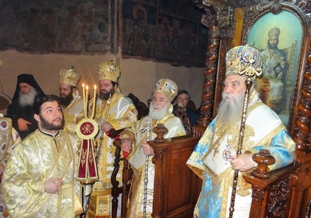 &Lambda;&alpha;&mu;&pi;&rho;ό&sigmaf; &omicron; &epsilon;&omicron;&rho;&tau;&alpha;&sigma;&mu;ό&sigmaf; &tau;&omega;&nu; &Alpha;&gamma;ί&omega;&nu; &Tau;&epsilon;&sigma;&sigma;&alpha;&rho;ά&kappa;&omicron;&nu;&tau;&alpha; &sigma;&tau;&omicron; &mu;&omicron;&nu;&alpha;&sigma;&tau;ή&rho;&iota; &tau;&omicron;&upsilon; &Pi;ά&rho;&nu;&omega;&nu;&alpha; (&Phi;&Omega;&Tau;&Omicron;)