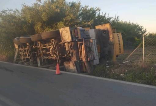 Ντελαπάρισε γερανός στη Σκάλα (ΦΩΤΟ)