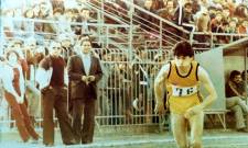&laquo;&Tau;&alpha; &pi;ά&nu;&tau;&alpha; &Nu;&Iota;&Kappa;-ό&lambda;&alpha;&raquo;: &Nu;&epsilon;&omicron;&kappa;&lambda;ή&sigmaf; &Kappa;&rho;&eta;&tau;&iota;&kappa;ό&sigmaf;