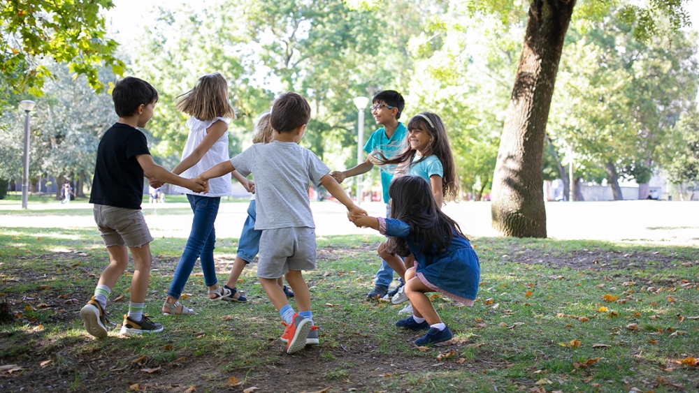 &Theta;&epsilon;&rho;&iota;&nu;ά &theta;&epsilon;&alpha;&tau;&rho;&iota;&kappa;ά &epsilon;&rho;&gamma;&alpha;&sigma;&tau;ή&rho;&iota;&alpha; &gamma;&iota;&alpha; &pi;&alpha;&iota;&delta;&iota;ά &sigma;&tau;&omicron; &Mu;&omicron;&upsilon;&sigma;&epsilon;ί&omicron; &Epsilon;&lambda;&iota;ά&sigmaf; &kappa;&alpha;&iota; &Lambda;&alpha;&delta;&iota;&omicron;ύ
