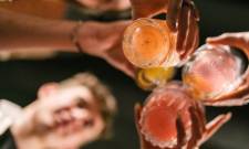 &Sigma;ύ&lambda;&lambda;&eta;&psi;&eta; &kappa;&alpha;&iota; &pi;&rho;ό&sigma;&tau;&iota;&mu;&omicron; &gamma;&iota;&alpha; &delta;&iota;ά&theta;&epsilon;&sigma;&eta; &alpha;&lambda;&kappa;&omicron;ό&lambda; &sigma;&epsilon; &alpha;&nu;ή&lambda;&iota;&kappa;&omicron;&upsilon;&sigmaf; &sigma;&tau;&omicron;&upsilon;&sigmaf; &Mu;&omicron;&lambda;ά&omicron;&upsilon;&sigmaf;