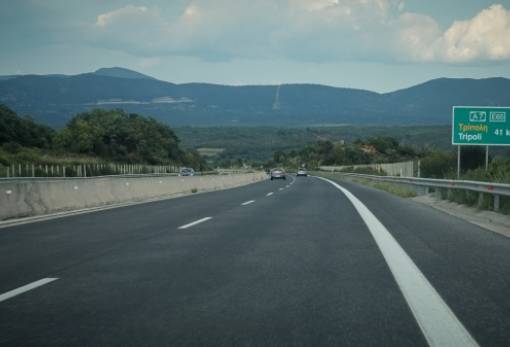 Κυκλοφοριακές ρυθμίσεις στον αυτοκινητόδρομο Κόρινθος-Καλαμάτα